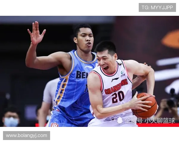 圣保罗队与利加大学队激战正酣谁能在这场较量中笑到最后